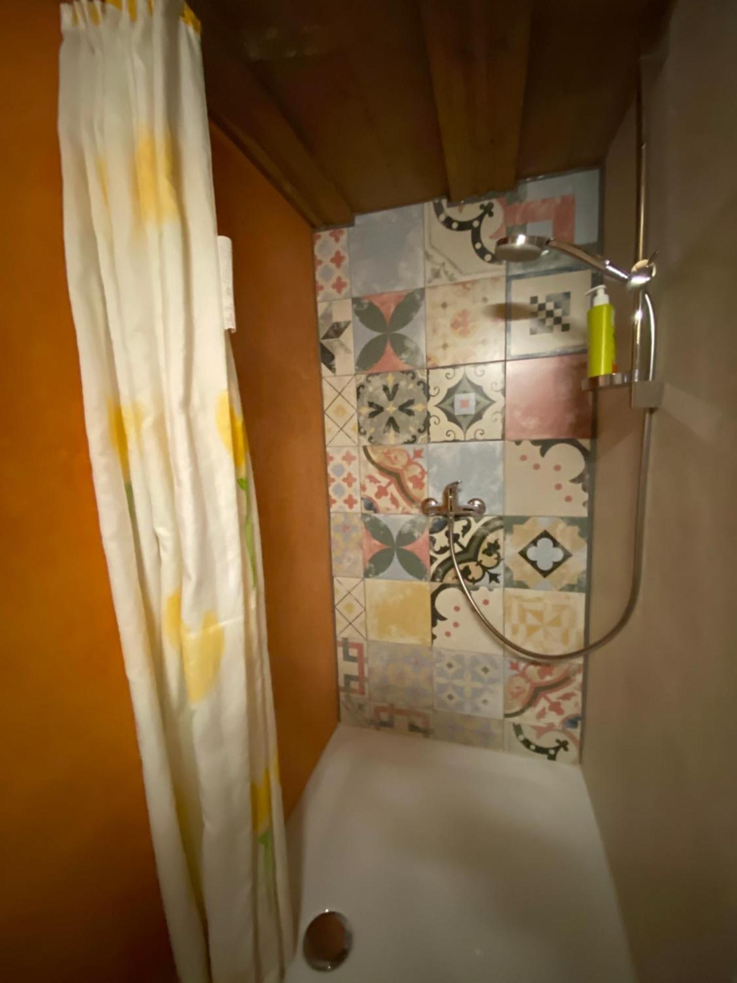 Casa Vegana Panzió Trun Kültér fotó
